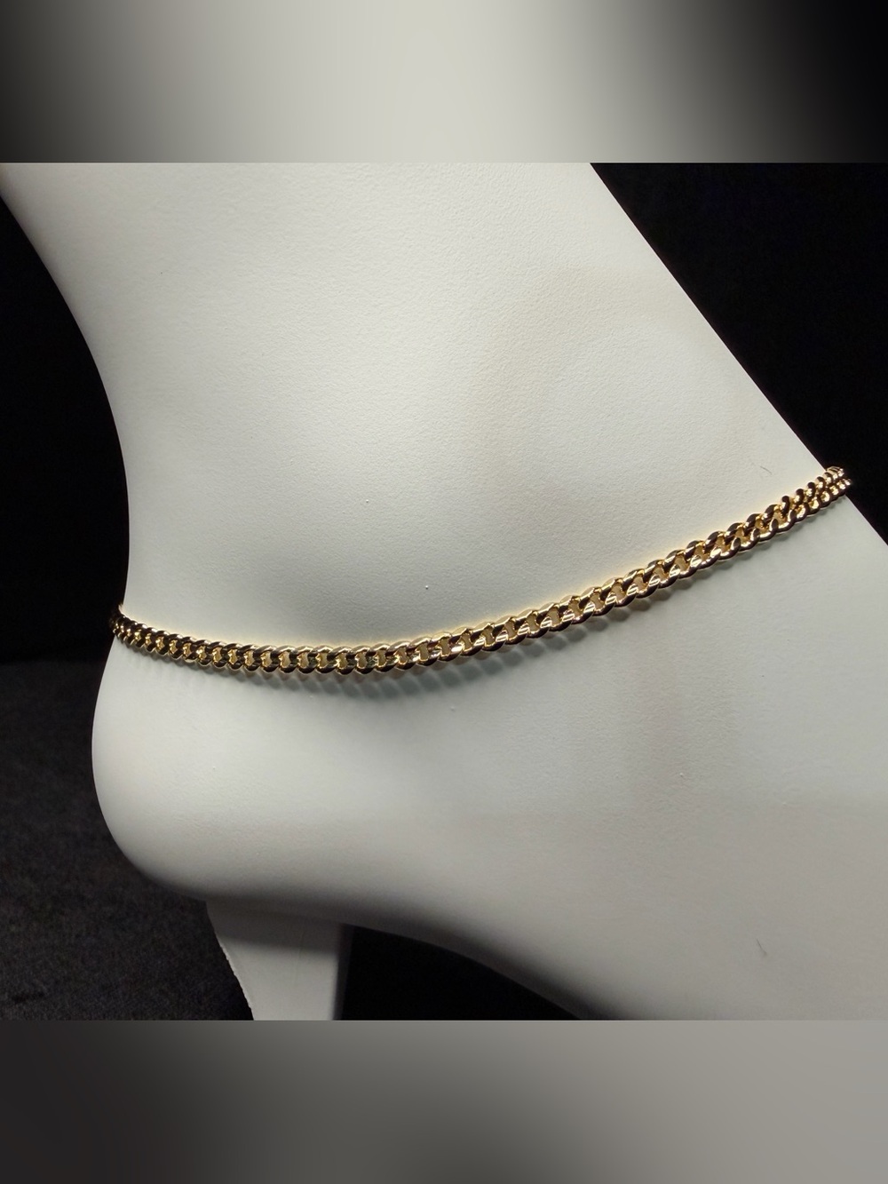 Cuban 9.5in 3MM Gold Finish Anklet Brand New Dainty Must Have Piece